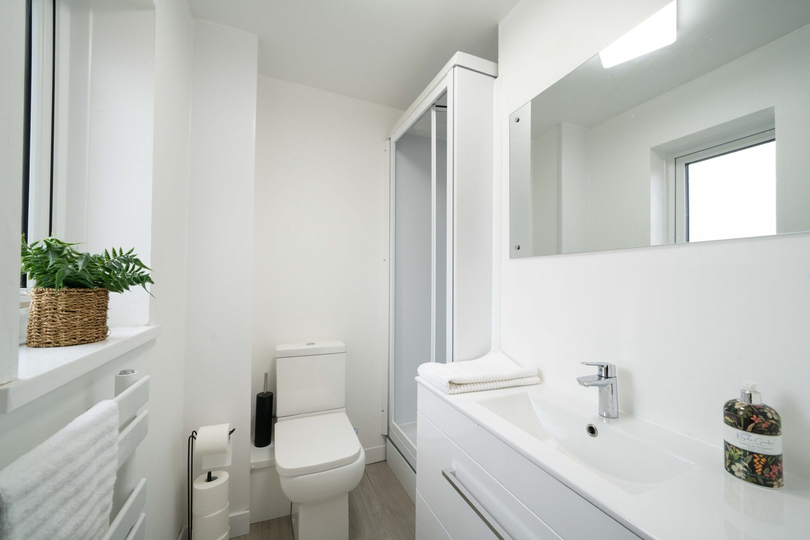 1 Cutter Close-01101