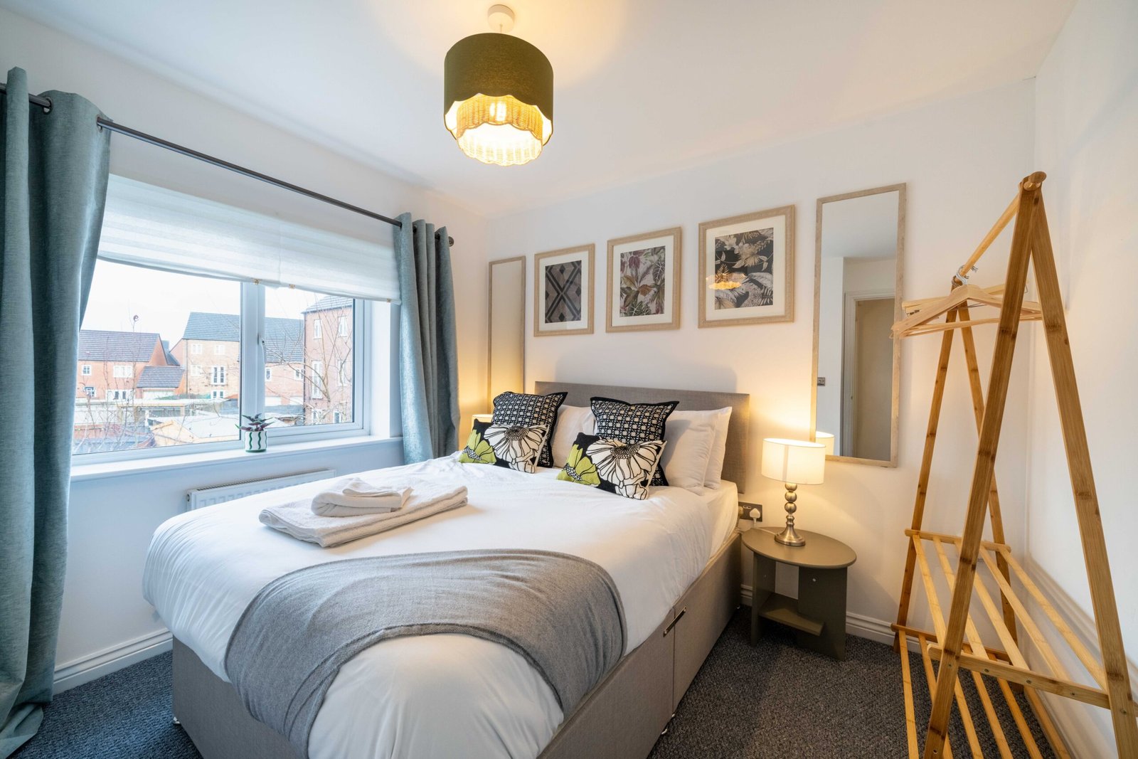 28 Lysaght - Property--4